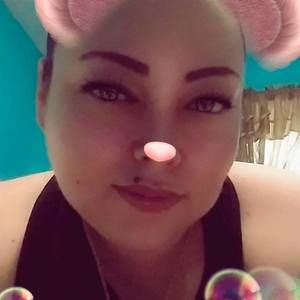 Meet your Posher, Karena